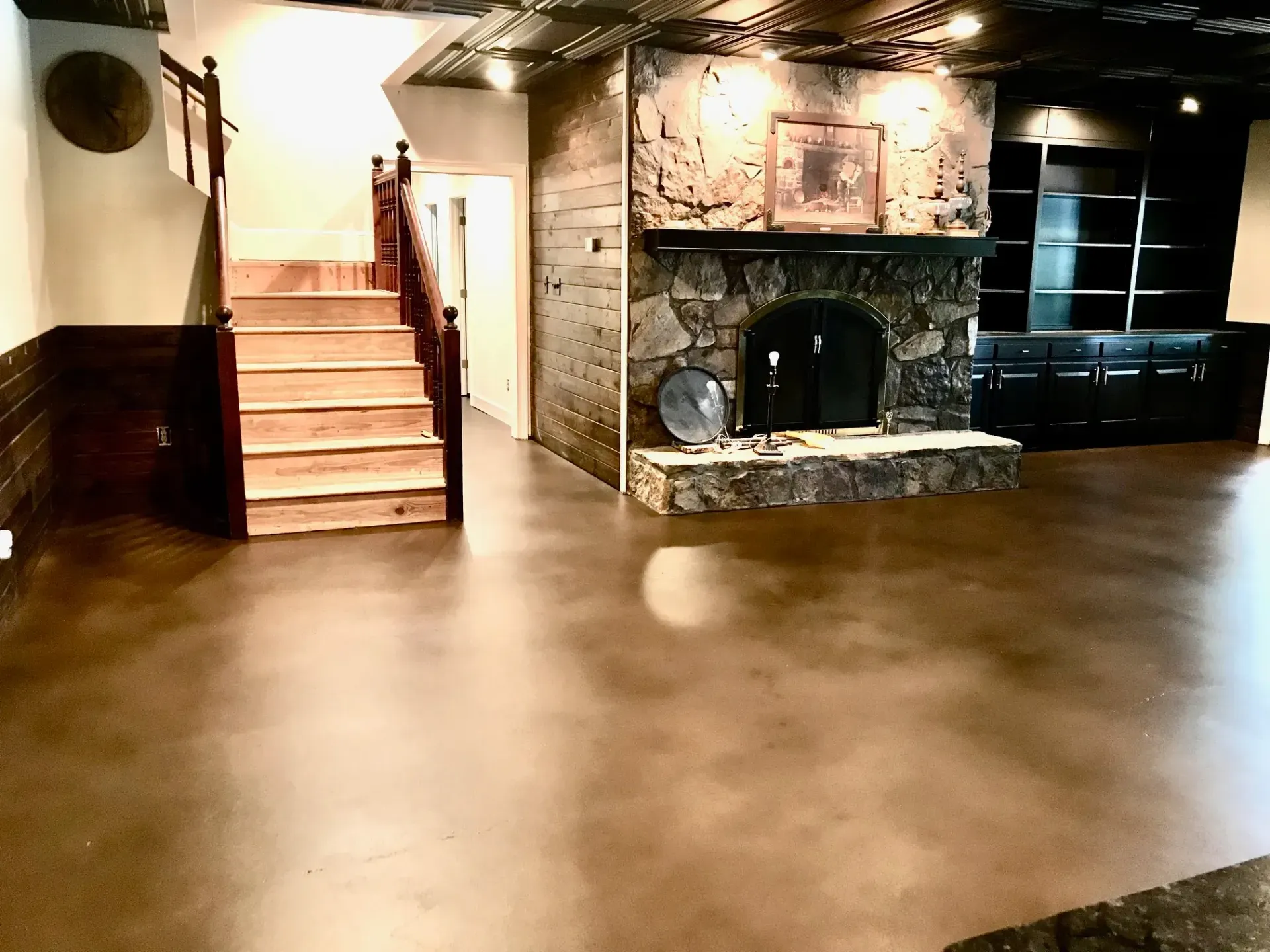 Acid-stained concrete surface by JP Concrete Creations (project 83)